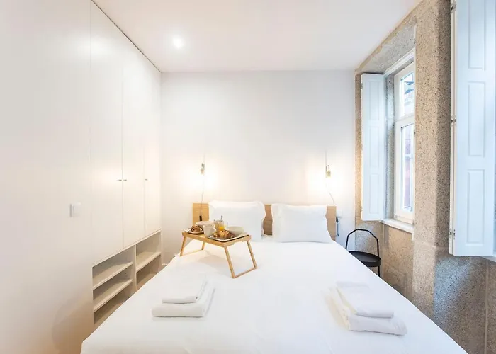 Trendy Vintage Downtown By Lovelystay *